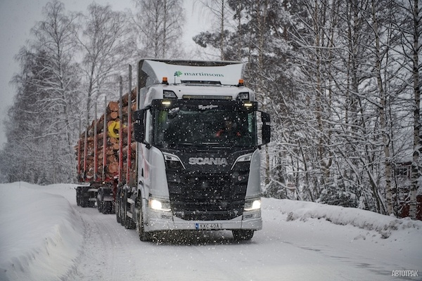 Scania работает над лесной электричкой