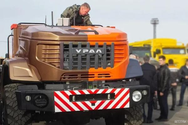 Автозавод «Урал» в 2023 году начнет выпуск беспилотных грузовиков