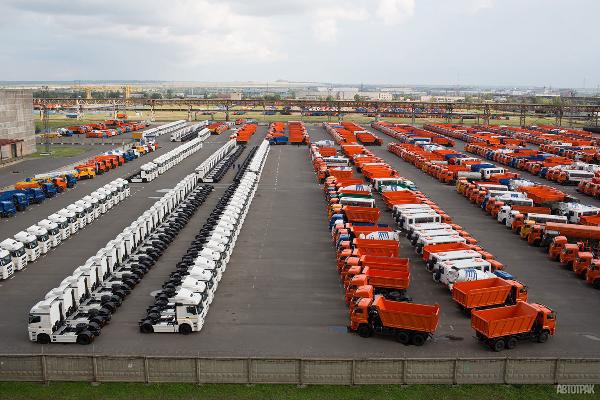Рынок новых грузовиков в августе упал на 19%