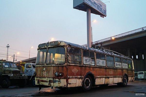 Для Музея транспорта Москвы восстановили редчайший троллейбус эпохи Хрущева