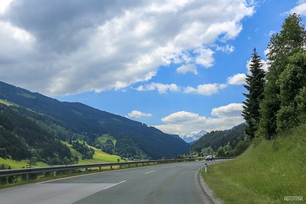 В Австрии действуют ограничения на передвижение грузовиков