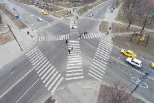 До конца года на 19 улицах Москвы появятся новые диагональные пешеходные переходы