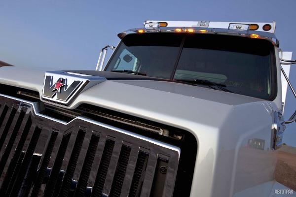 Daimler AG представил Western Star 4700