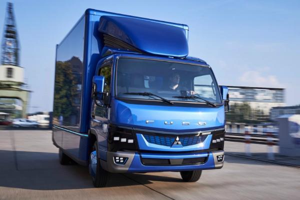 В Европе стартовало производство электрического грузовика Fuso eCanter