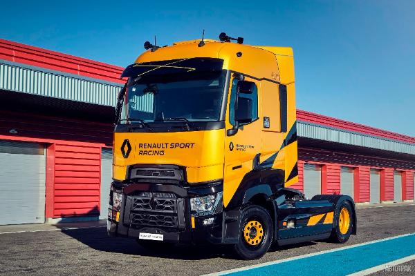 Магистральные спорт-траки от Renault Trucks: серия ограничена!