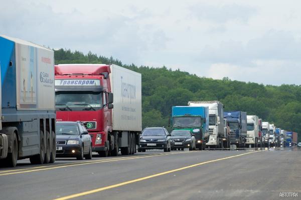 Объем грузовых автоперевозок из России в ЕС превысил обратные грузопотоки