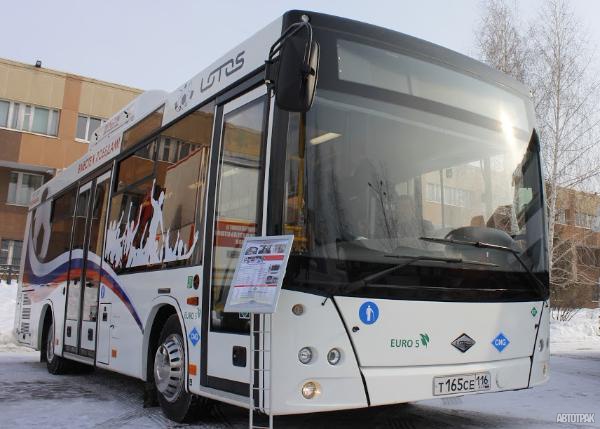 Автобус Lotos показали Президенту РТ