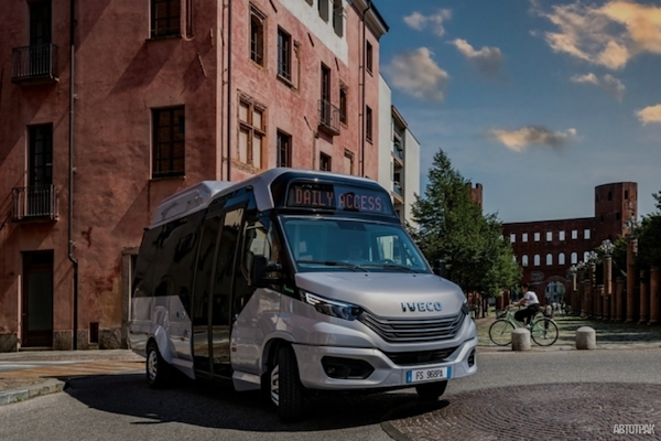 IVECO презентует инновационный автобус на газе
