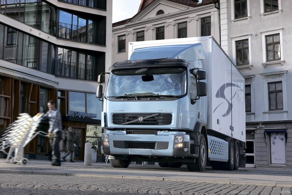 СТАРТУЮТ ПРОДАЖИ ГРУЗОВЫХ АВТОМОБИЛЕЙ VOLVO FE HYBRID