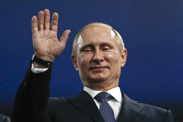 Путин пообещал российскому автопрому почти 140 млрд рублей поддержки в 2016 году