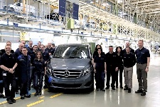 С конвейера сошел 100-тысячный Mercedes-Benz V-Class