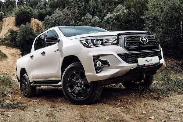 Toyota Hilux в январе стал самым продаваемым пикапом в России