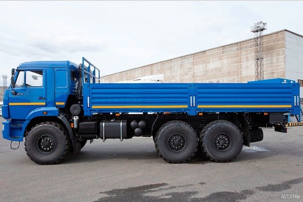 «Все хорошо, прекрасная маркиза»: рынок грузовиков в РФ показал 48-процентный рост