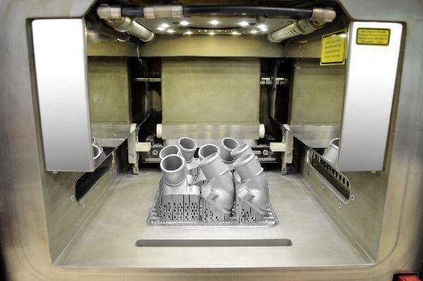 Mercedes-Benz Trucks изготовил запчасти на 3D-принтере