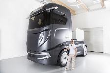 Компания Bosch представила на IAA-2016 свое видение грузовика будущего