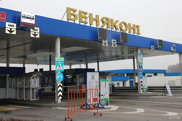 Казахстан договорился о проезде застрявших в Польше грузовиков через Литву