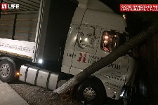 В Геленджике разбился грузовик с декорациями для шоу Филиппа Киркорова