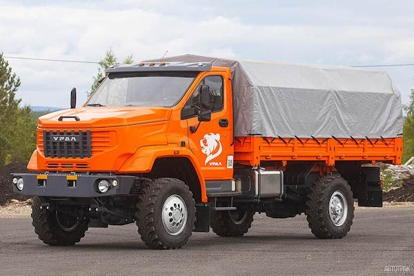 Новый грузовик Урал-4360