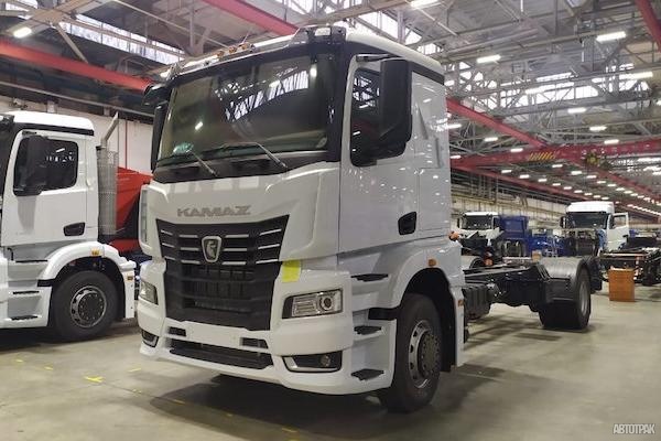КАМАЗ собрал прототипы нового среднетоннажника