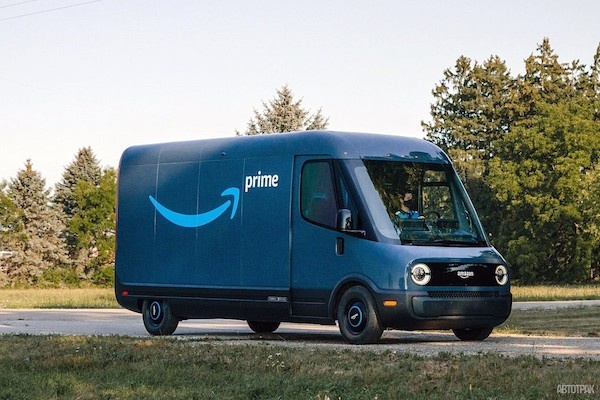 Amazon и Rivian показали фургон будущего