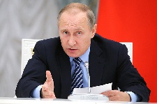 Путин напомнил, что должно произойти с качеством дорог и смертностью в ДТП к 2018 году