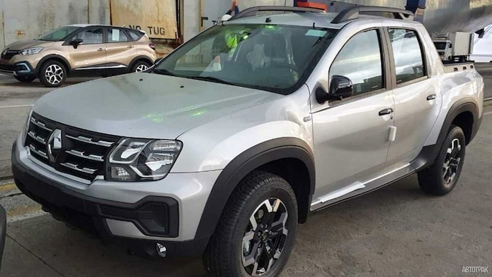Renault Duster Oroch застукали без камуфляжа