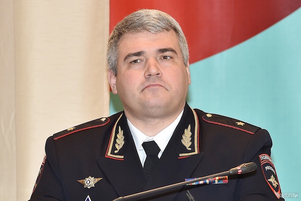 Глава ГИБДД: водительские права можно будет показать со смартфона