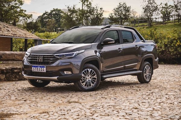 Fiat Strada обрел вариатор и новую топ-версию