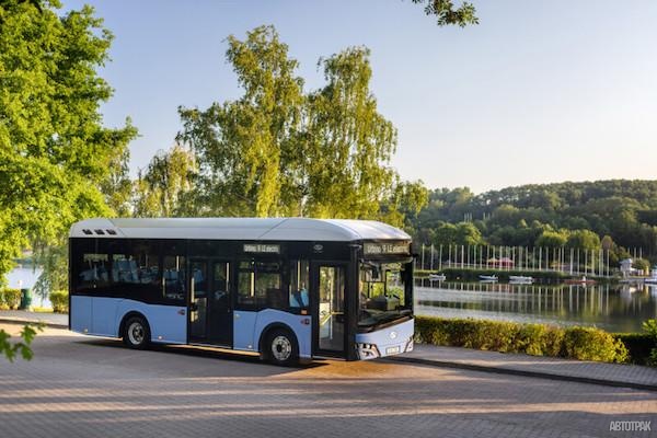 Solaris представил компактный электробус нового поколения