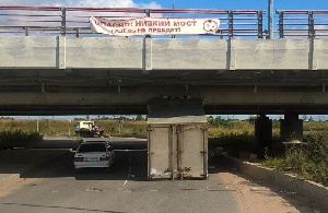А его предупреждали, Газель не проедет!