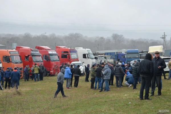 МВД Осетии требует от дальнобойщиков уйти в отказ