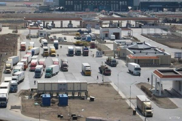 Российские водители грузовиков смогут находиться на территории Китая до 30 дней