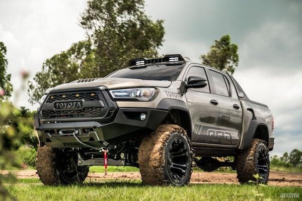 Для Toyota Hilux разработали новый грозный обвес