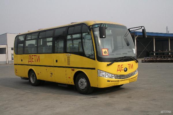 Школьные автобусы с мигалками