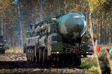 Армия России пополнится новейшими тягачами для баллистических ракет