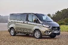 Ford представил новый микроавтобус Tourneo Custom