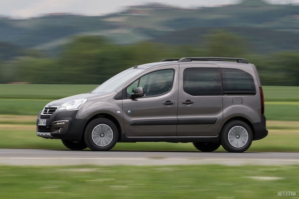 Троица - Peugeot Partner, Citroen Berlingo, Opel Combo Life – получат «автомат»v