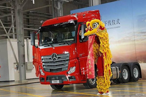 В РФ закрыли, в Китае открыли: Mercedes-Benz и другие производители строят заводы в Поднебесной