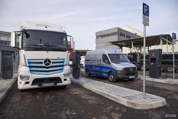 Daimler открыл мегаваттную станцию для электромобилей