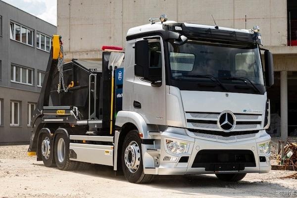 Электрические грузовики Mercedes-Benz получат «валы отбора мощности» ZF