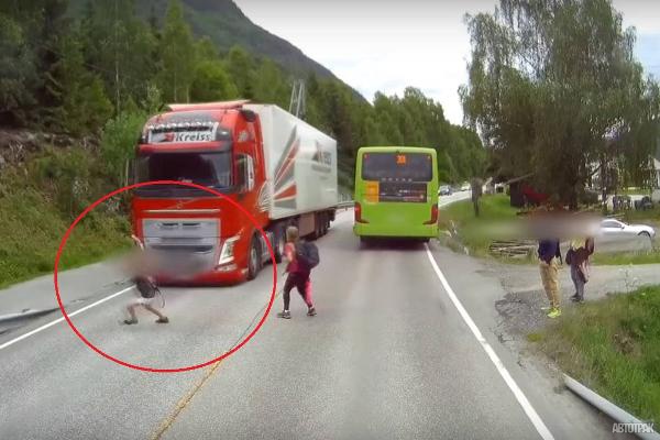 Фура Volvo чудом избежала наезда на ребенка, благодаря хорошим тормозам (Видео)