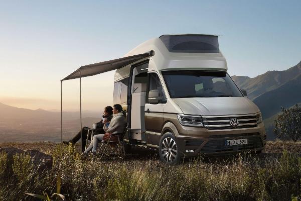 Volkswagen показал «двухэтажный» фургон California XXL Concept