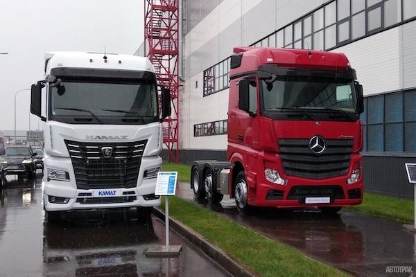 Daimler AG передал «дочке» свой пакет акций КАМАЗа
