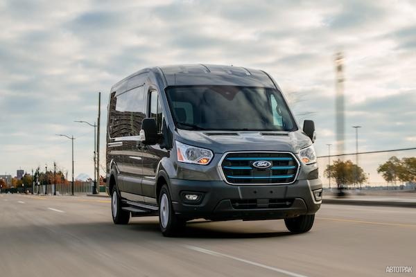 Ford Transit возглавил топ-10 самых популярных в РФ дизельных авто с пробегом