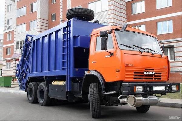 Российский рынок подержанных мусоровозов вырос на 40%