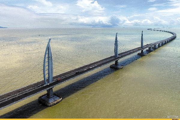 В Китае открыли самый длинный автомобильный мост в мире