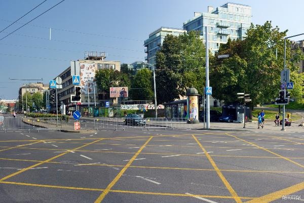 Штрафы за выезд на «вафельницу» начнут рассылать в марте