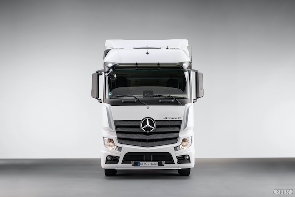 Mercedes-Benz Trucks анонсировал новинки - Actros F и Actros Edition 2