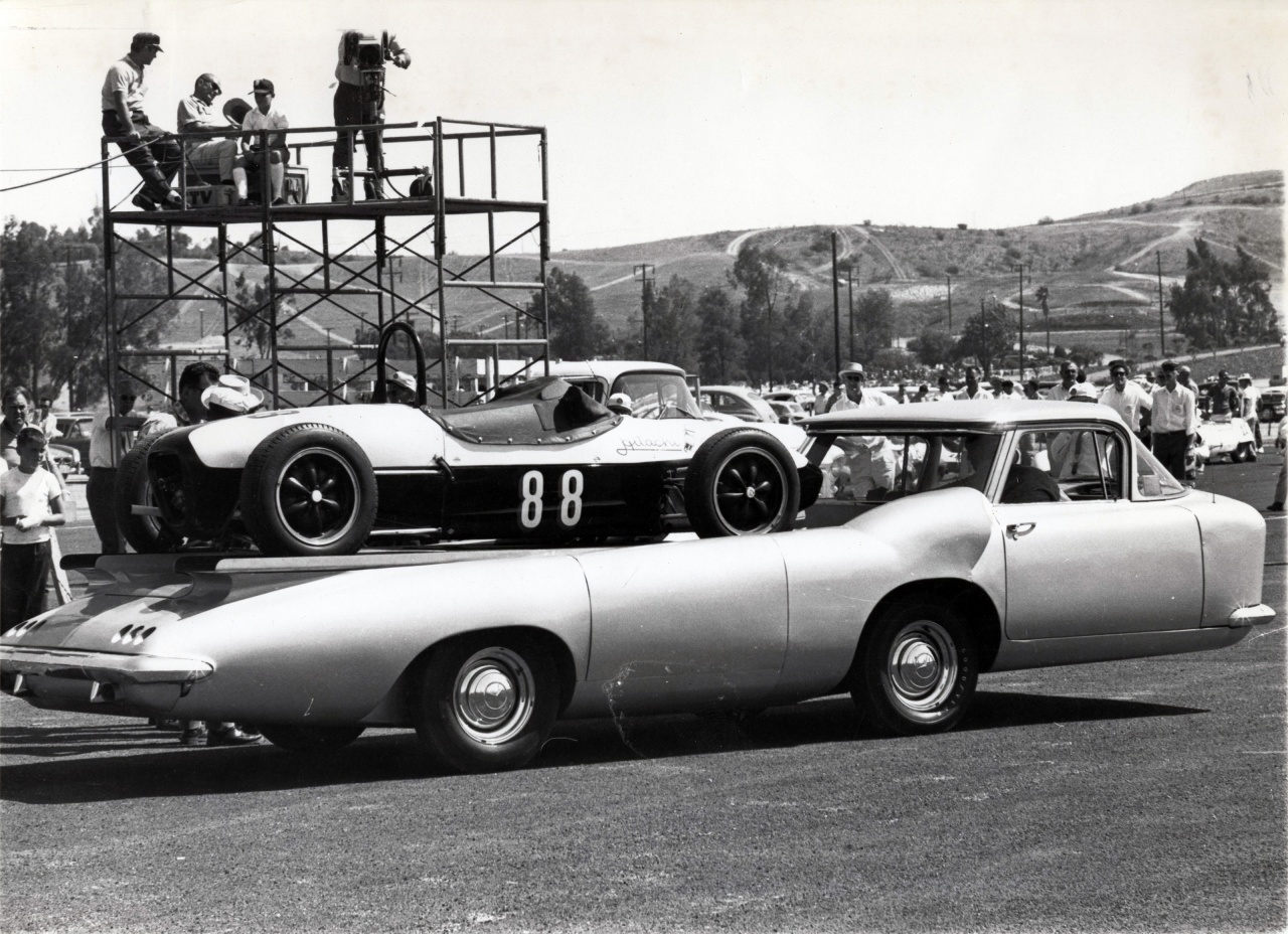 Norman-Holtkamp-Cheetah-Transporter-1961-06.jpg
