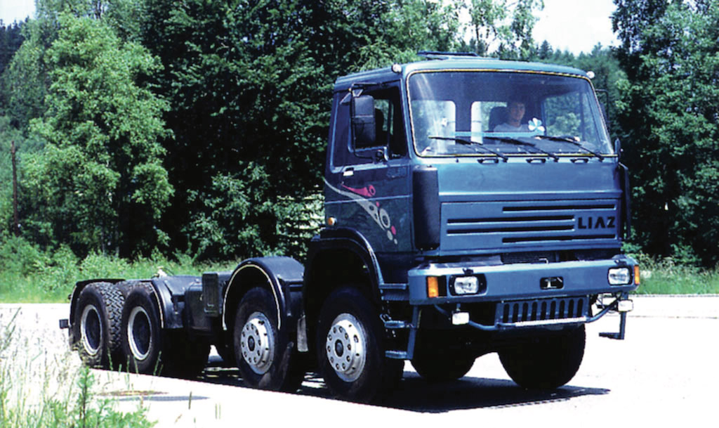 LIAZ-300-95-8x4.jpg